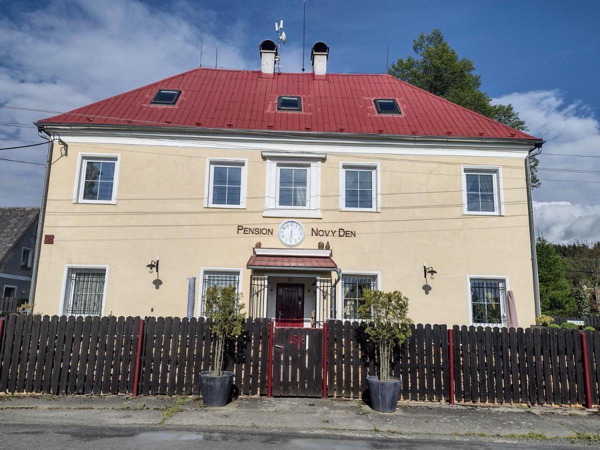 Pension Novy Den Albrechtice  Экстерьер фото